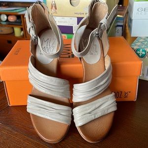 Mix Mooz Leather Low Healed Ankle Strap Zip Back Sandals